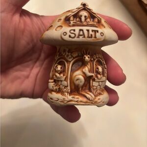 Vintage Swagman Pottery Ceramic Salt Shaker Mushroom House Australia